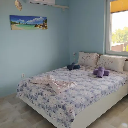 Apartmán White град